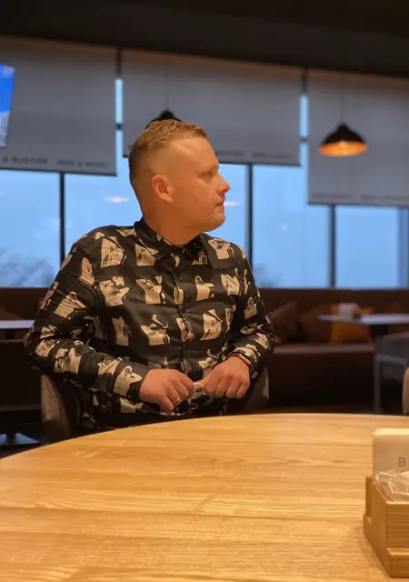 Vitek из Кривого Рога, ищу на сайте знакомства на одну ночь