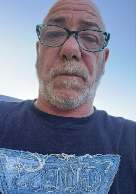 Dario de Madrid, tengo 55 años, listo para conocer para lío de una noche