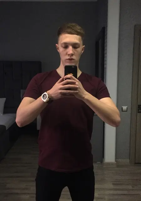 Арту из Актобе, мне 33, познакомлюсь для вирта