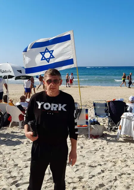 Я Александр, 55, знакомлюсь для приятного времяпровождения в Харькове