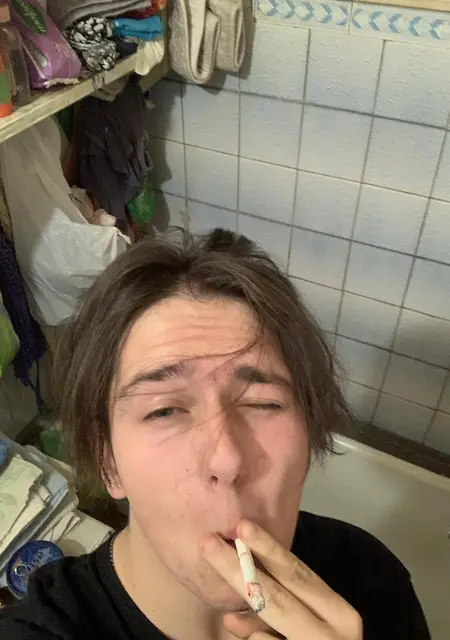 Я Николай, 20, знакомлюсь на одну ночь в Севастополе