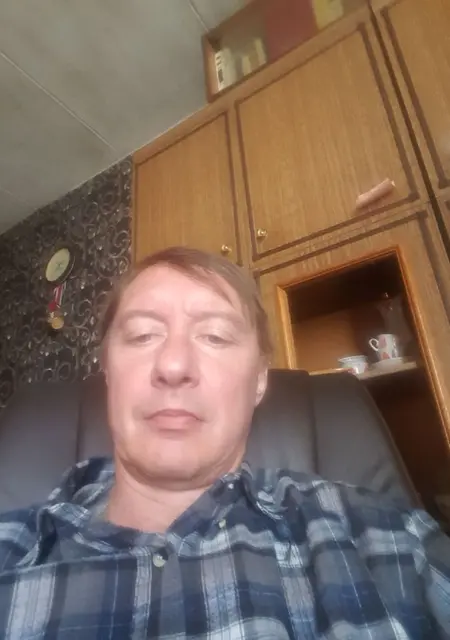 Я Алекмандр, 49, из Алматы, ищу знакомства без обязательств