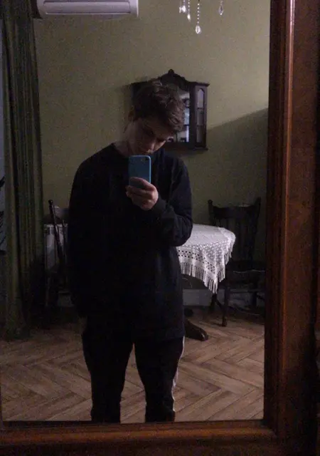 Я Ярослав, 23 років, знайомлюсь без зобов'язань у Луцьк