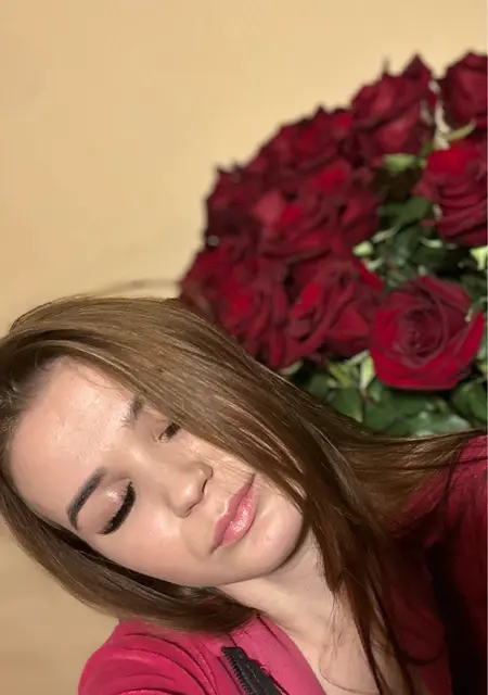 Я Катерина, 19, из Одессы, ищу знакомство для приятного времяпровождения