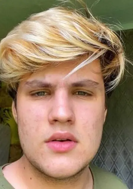 Миш из Нижнего Тагила, мне 20, познакомлюсь на одну ночь