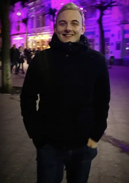 Я Ььь, 28 років з Житомира, шукаю знайомства без зобов'язань