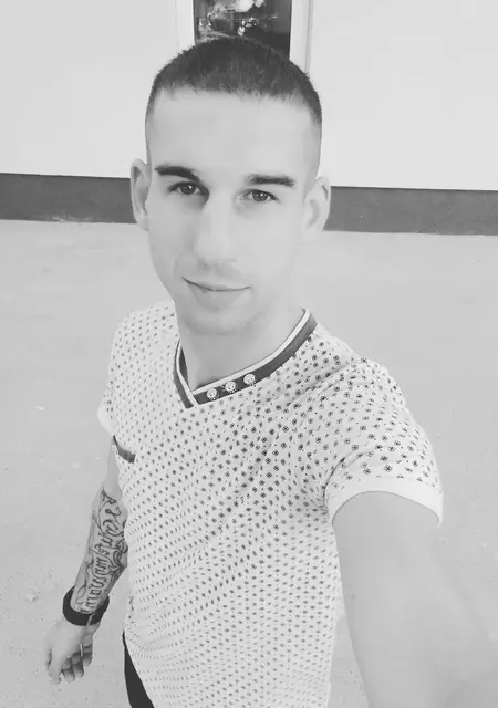 Я Ваня, 31 років з Верховина, шукаю знайомство для постійні стосунки