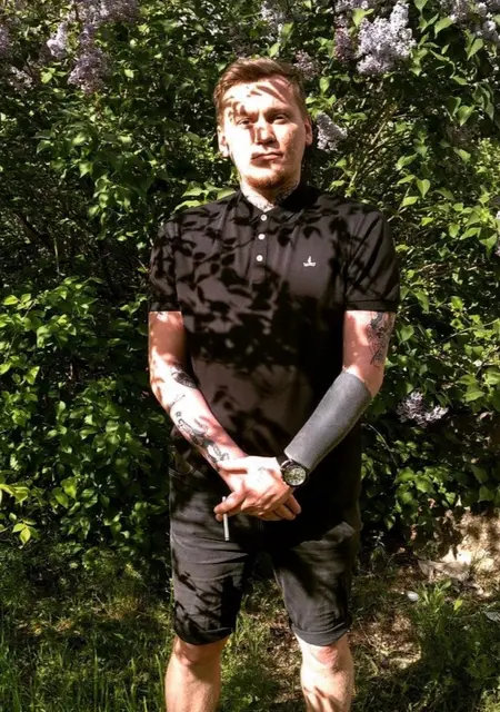 Кирилл з Луганська, шукаю на сайті знайомства на одну ніч