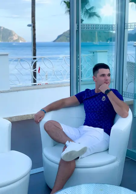 Даниил з Черкас, мені 28 років, познайомлюсь для постійних стосунків