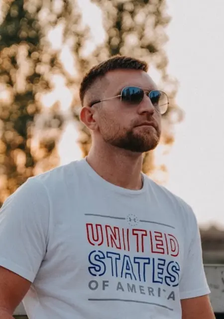 Дмитрий з Києва, шукаю на сайті знайомства без зобов'язань