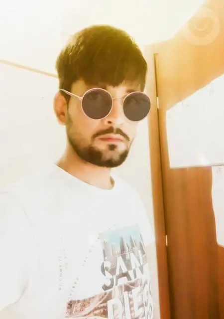 Refugee из Рима, мне 42, познакомлюсь