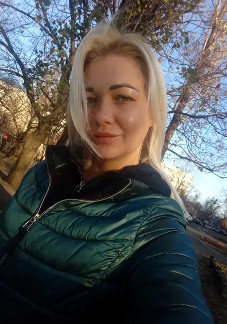 Я Екатерина, 35, из Харькова, ищу знакомства без обязательств