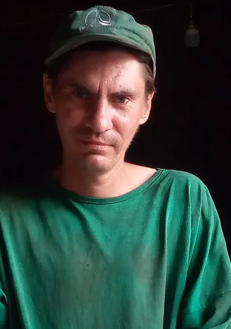 Я Александр, 45, из Горишних Плавней, ищу знакомства на одну ночь