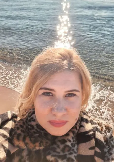 Я Анна, 31, из Парижа, ищу знакомство