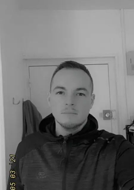 Я Florian, 27, знакомлюсь в Париже