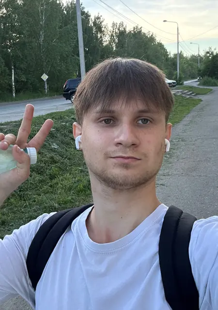 Я Максим, 21, из Лондона, ищу знакомства на одну ночь