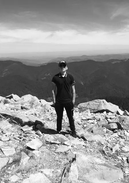 Святослав з Козовы, мені 26 років, познайомлюсь для постійних стосунків