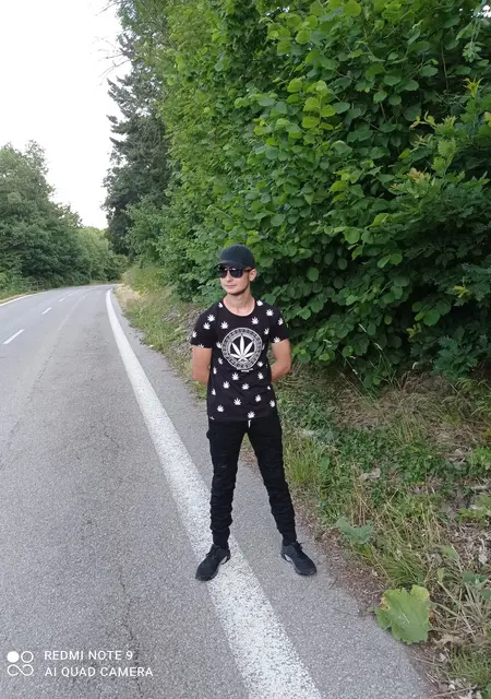 Андрей з Мукачево, мені 21 років, познайомлюсь без зобов'язань