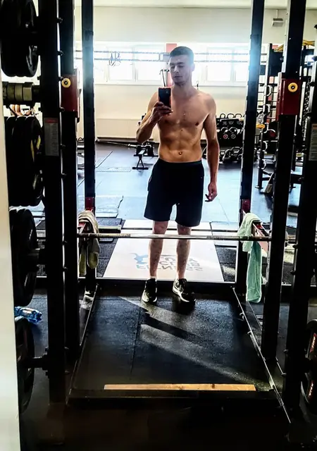 Я Benderchick, 28 років з Коломия, шукаю знайомства без зобов'язань