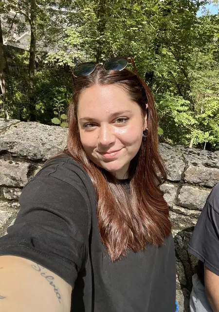 Soy Veroonica, 21 años, conociéndome para relación abierta en Oviedo